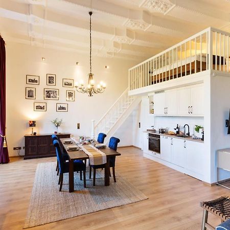 Ferienwohnung Saalstube - Schloss Adolphsburg Кірхгундем Екстер'єр фото
